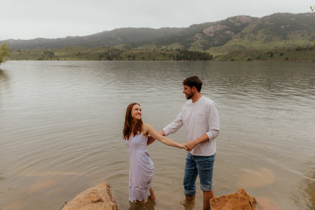 What to Wear For Your Horsetooth Reservoir Engagement Photos Mrs. Ferree Photography