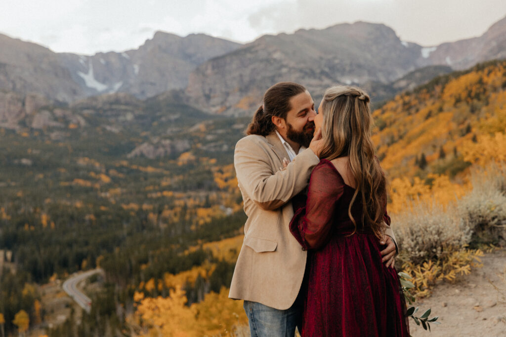 Fall elopement in Rocky Mountain National Park