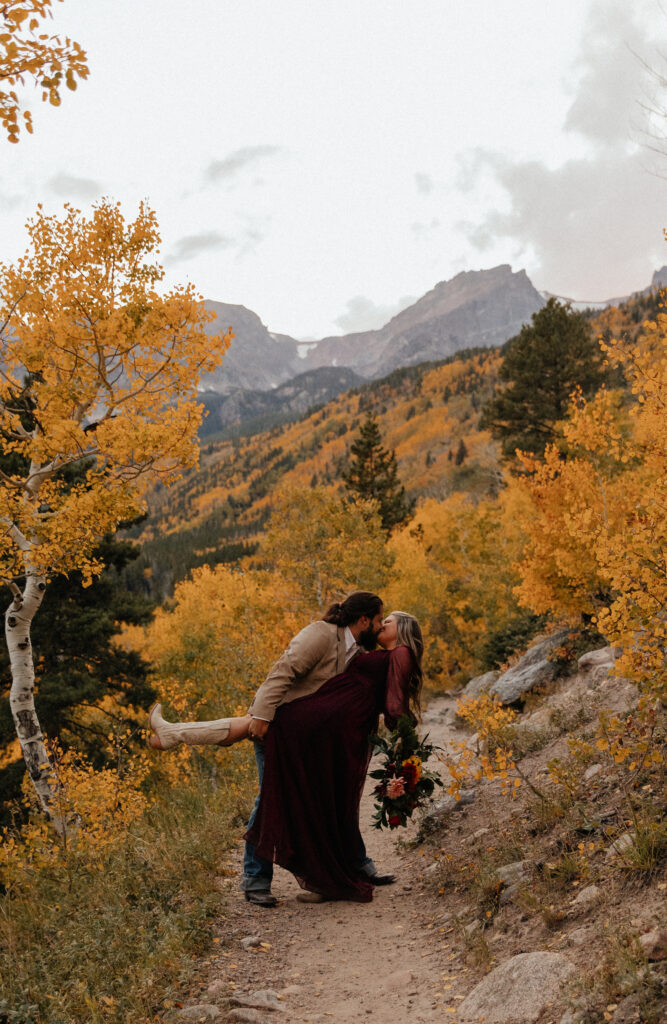 Fall elopement in Rocky Mountain National Park