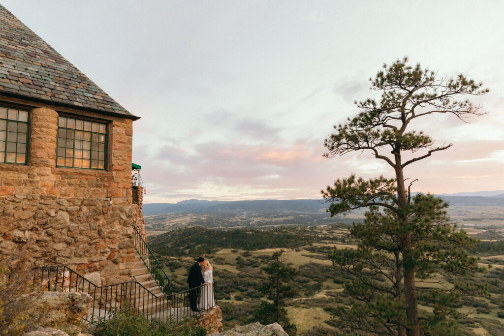 wedding photos at Cherokee Ranch and Castle in Sedalia in northern Colorado