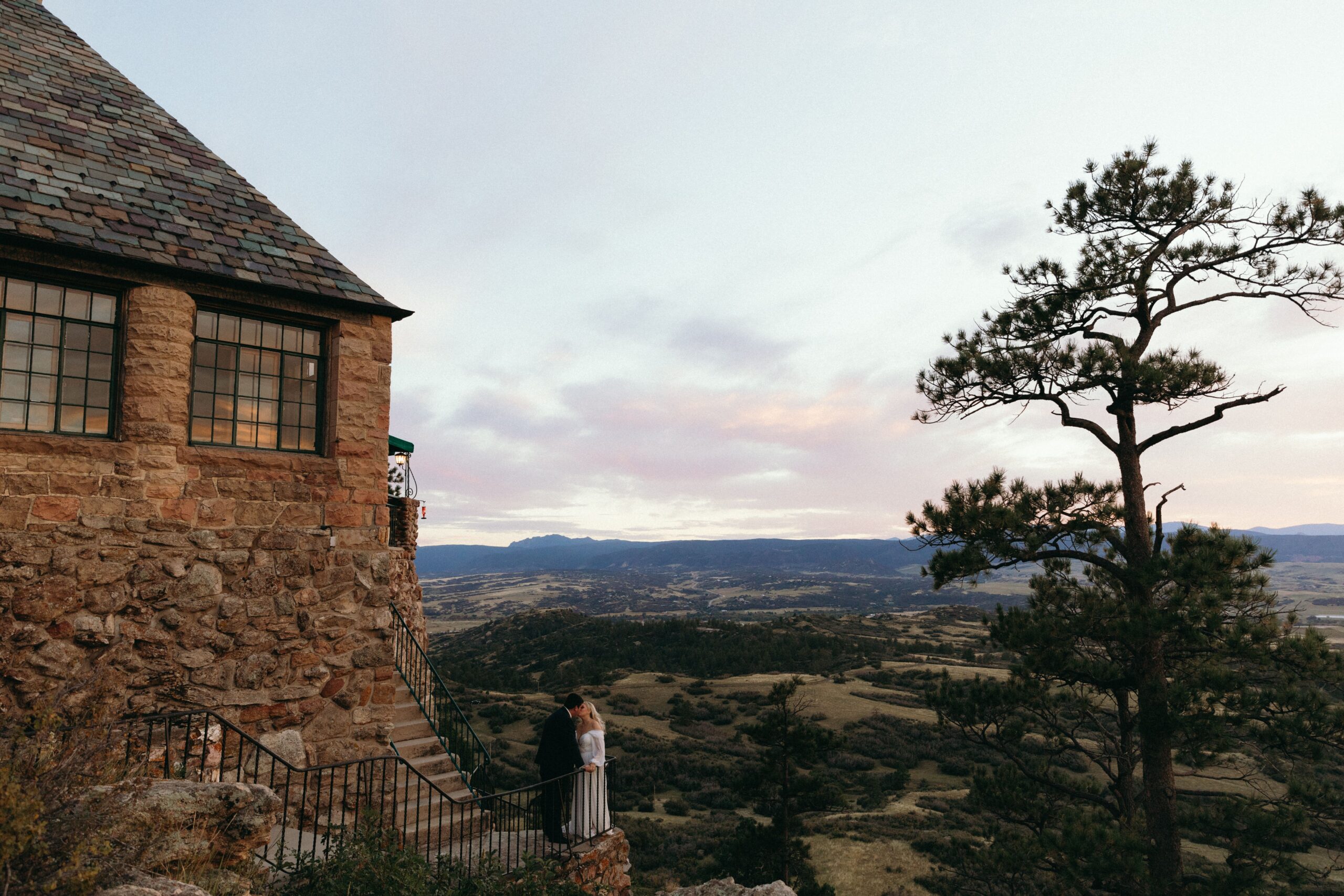 Best Denver Wedding Vendors at Cherokee Ranch and Castle