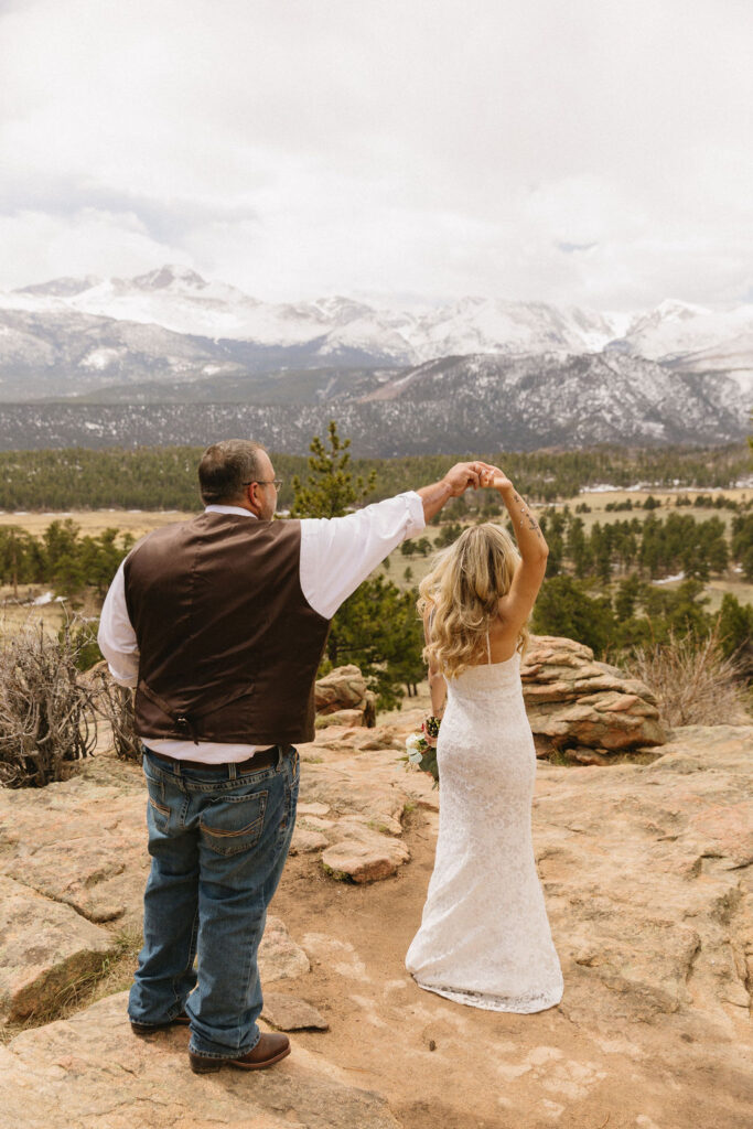 3M Curve Wedding Photos in Rocky Mountain National Park 