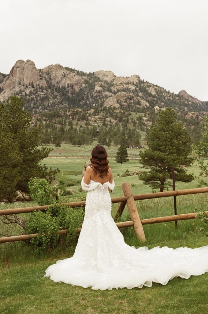 portrait of bride at estes park wedding venue mrs ferree photography