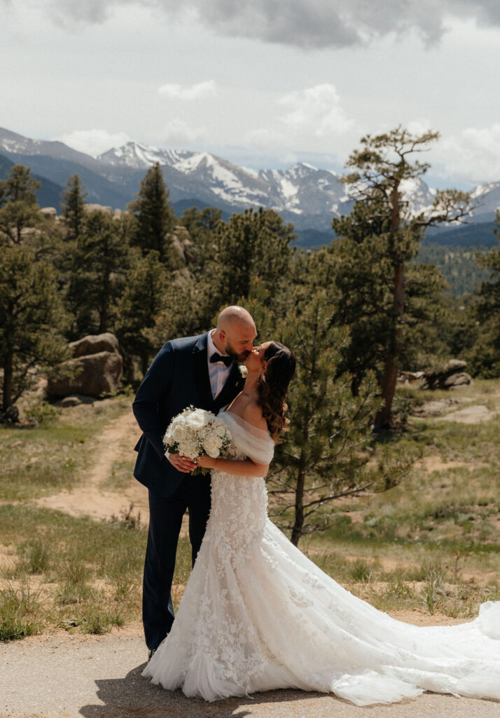 Black Canyon Inn wedding photos mrs ferree photography