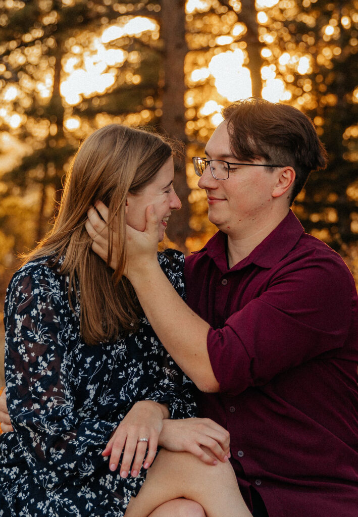 Colorado fall engagement session by Colorado wedding photographer mrs ferree photography at mt falcon 