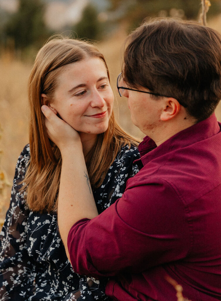 Colorado fall engagement session by Colorado wedding photographer mrs ferree photography at mt falcon 