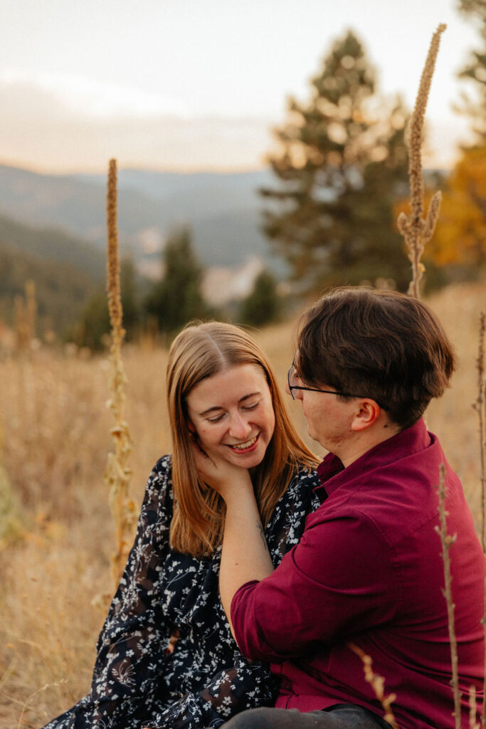 Colorado fall engagement session by Colorado wedding photographer mrs ferree photography at mt falcon 