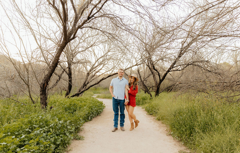 Best engagement session locations in Phoenix Saguaro Lake