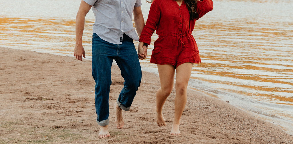 Saguaro Lake engagement photos