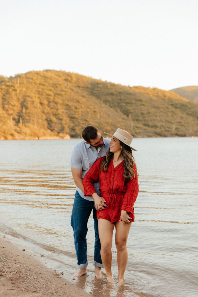 Saguaro Lake engagement photos