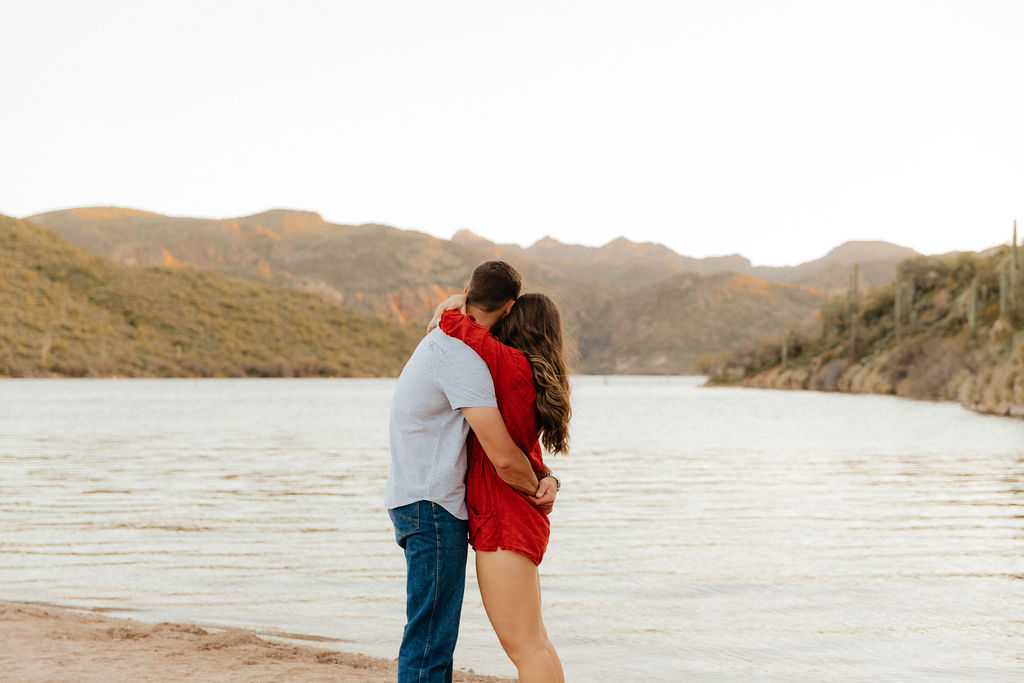 Best engagement session locations in Phoenix Saguaro Lake