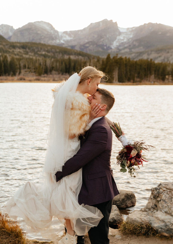 fall sprague lake wedding photos in rmnp