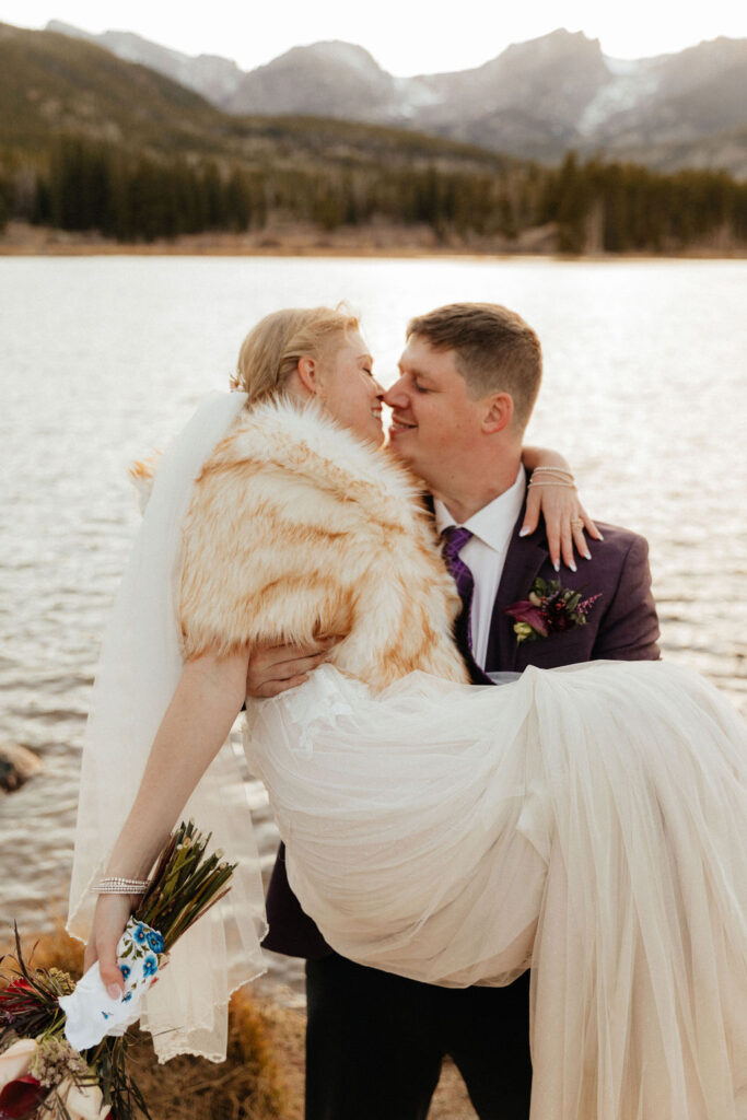 fall sprague lake wedding photos in rmnp