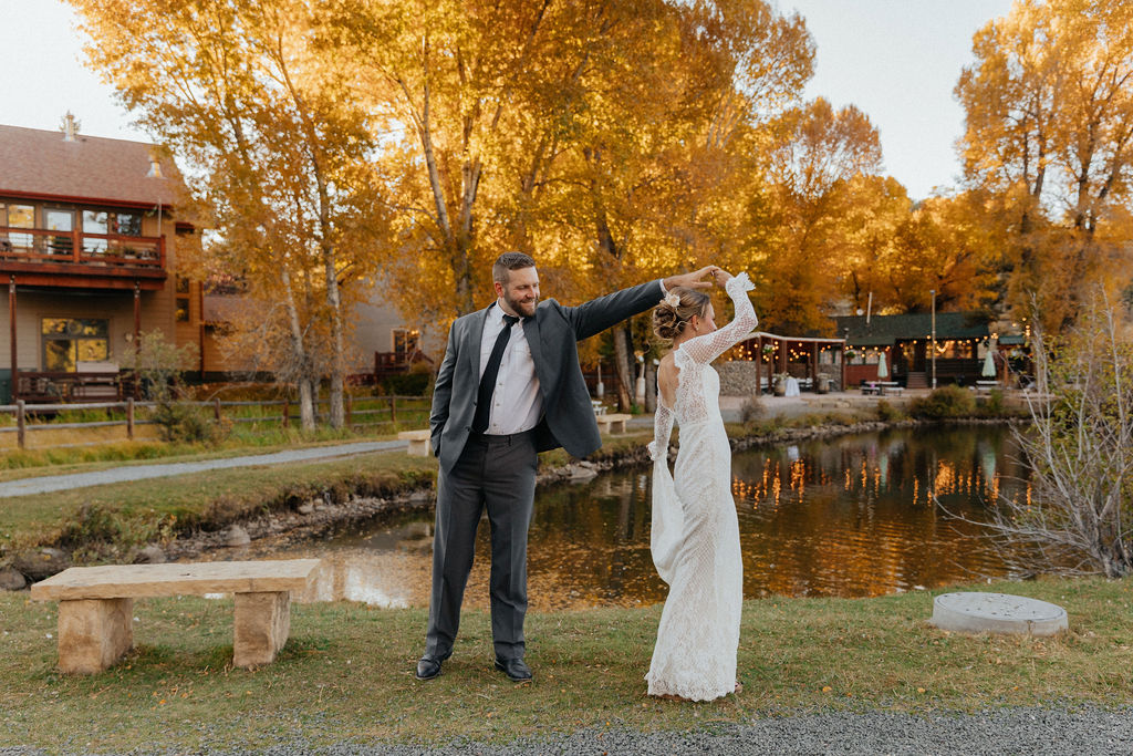 Venue On The Rocks Fall Estes Park Wedding Mrs. Ferree Photography