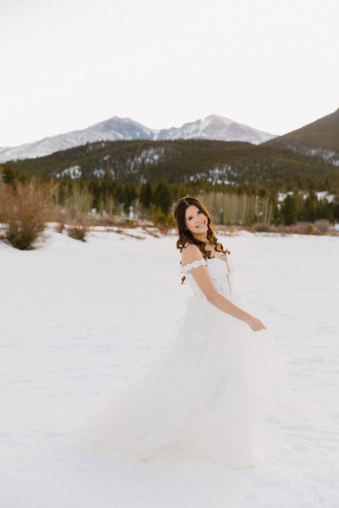 winter wedding photos on a frozen lake