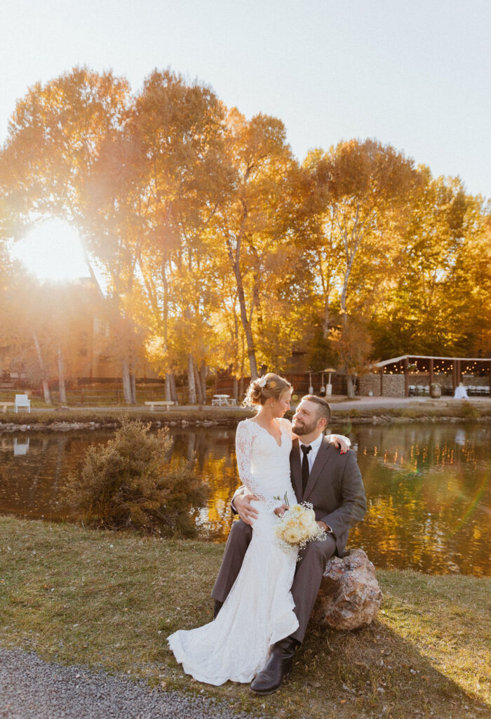 gorgeous fall wedding photos at an estes park wedding venue