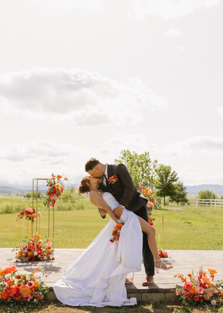 beautiful outdoor mountain wedding ceremony in Longmont, Colorado