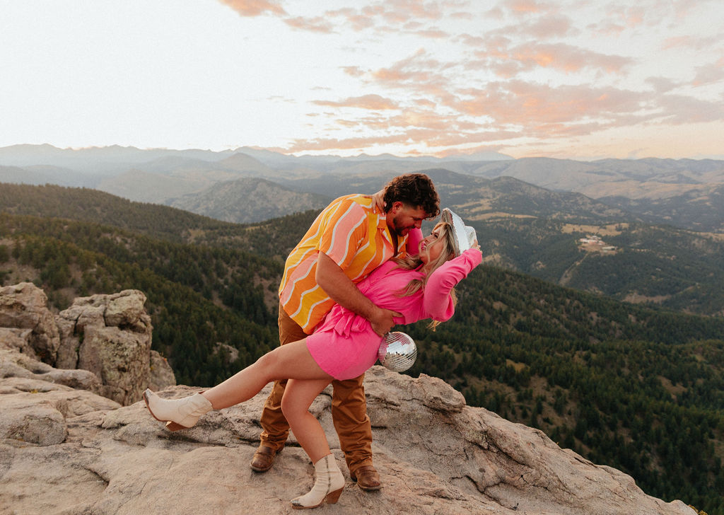 groovy retro style engagement photos at Lost Gulch Overlook