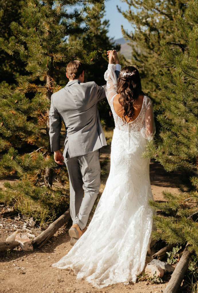 windy point campground wedding ceremony at the forest loop