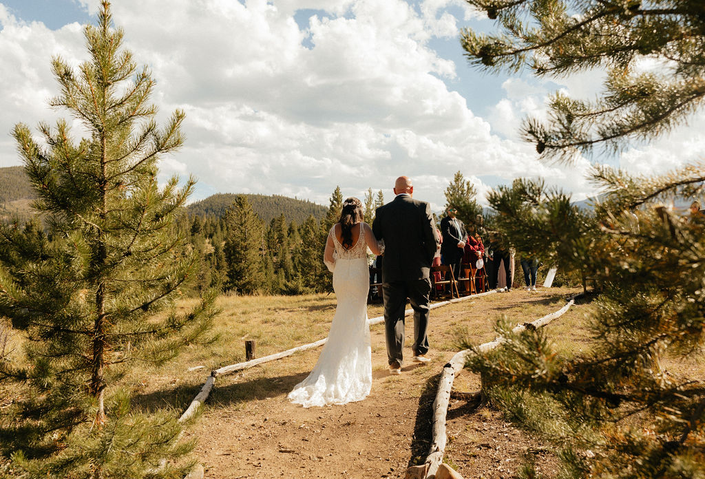 windy point campground wedding ceremony at the forest loop