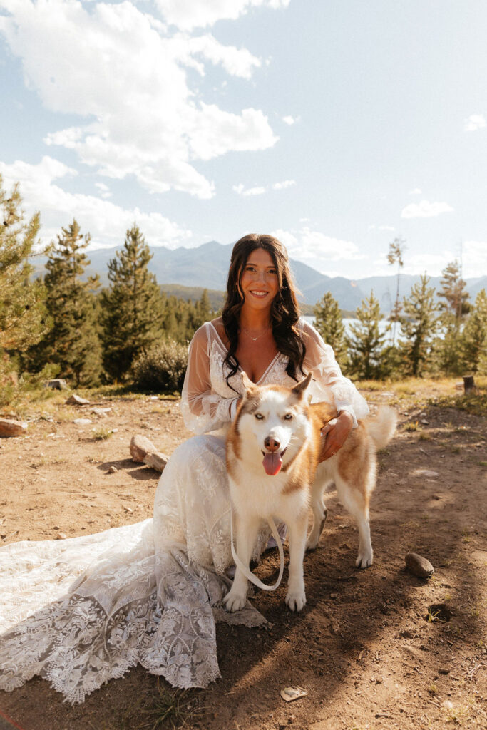 golden hour bride and groom portraits at sapphire point overlook