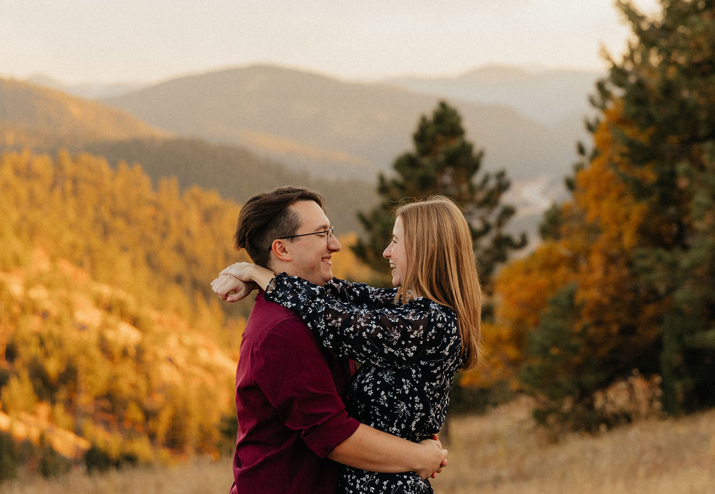 fall colorado engagement photos