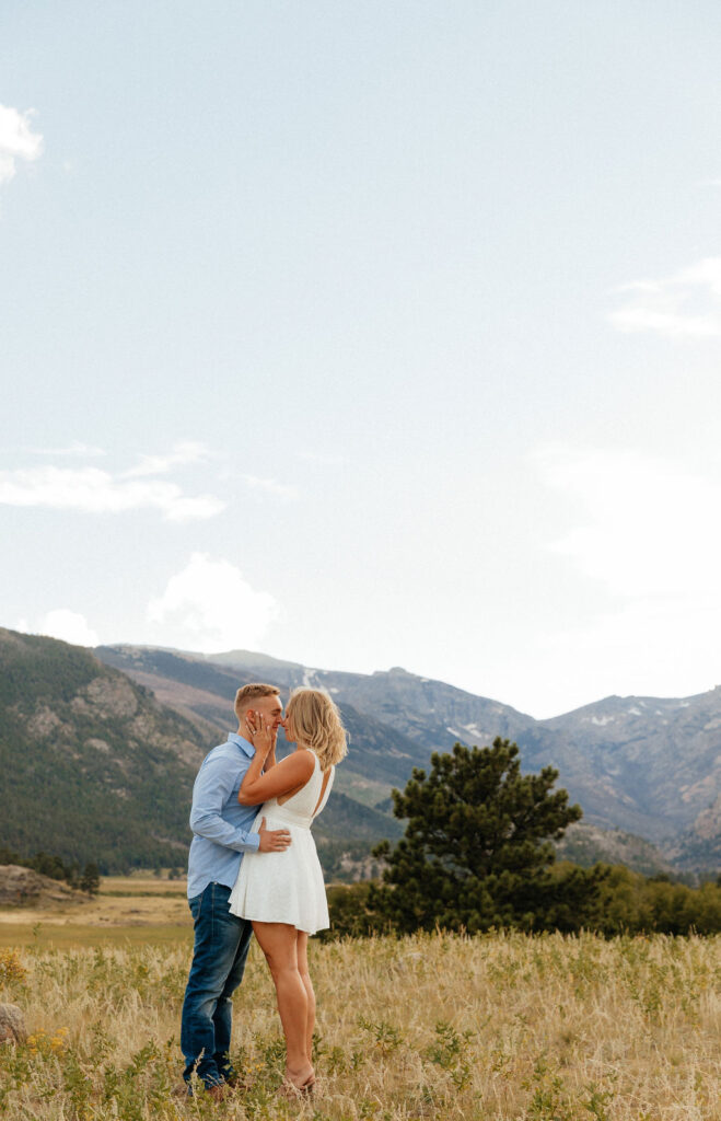 rocky mountain national park engagement photos in colorado