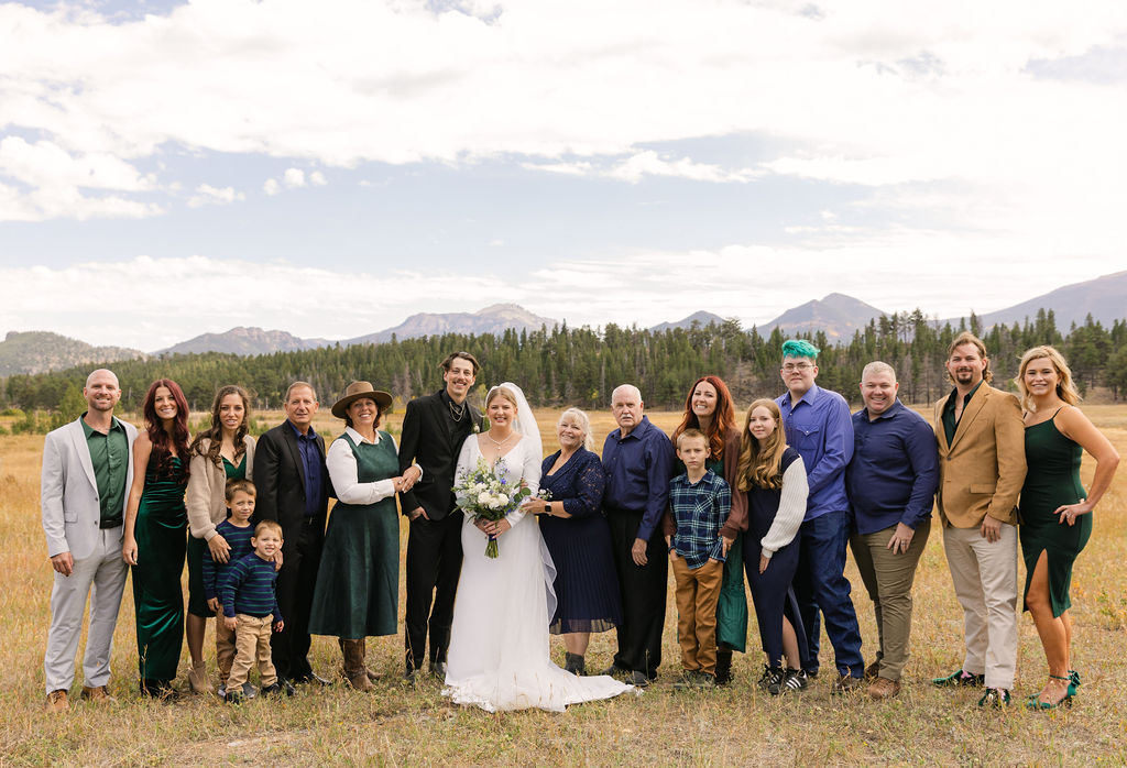 Large family photo at an Estes Park mountain wedding.