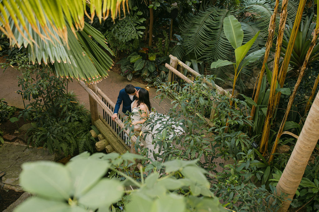 romantic garden wedding at denver botanic gardens
