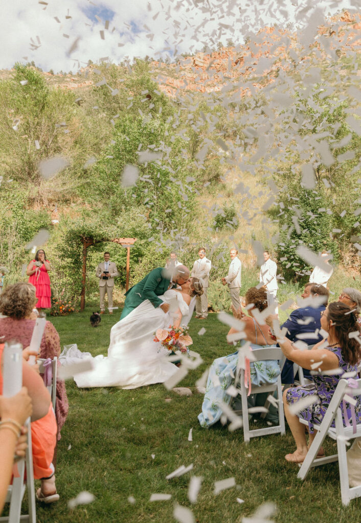 outdoor wedding ceremony at stone mountain lodge