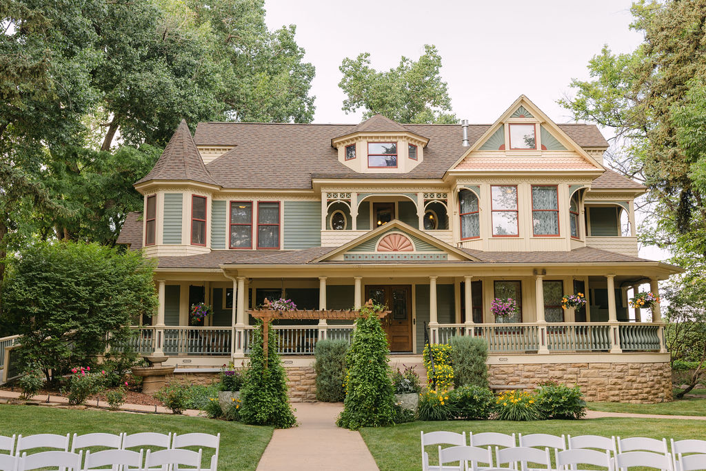 exterior of the tapestry house by wedgewood weddings