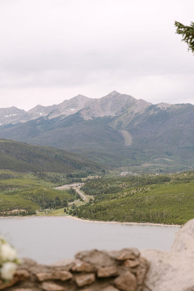 The view of the wedding ceremony site at Sapphire Point Overlook